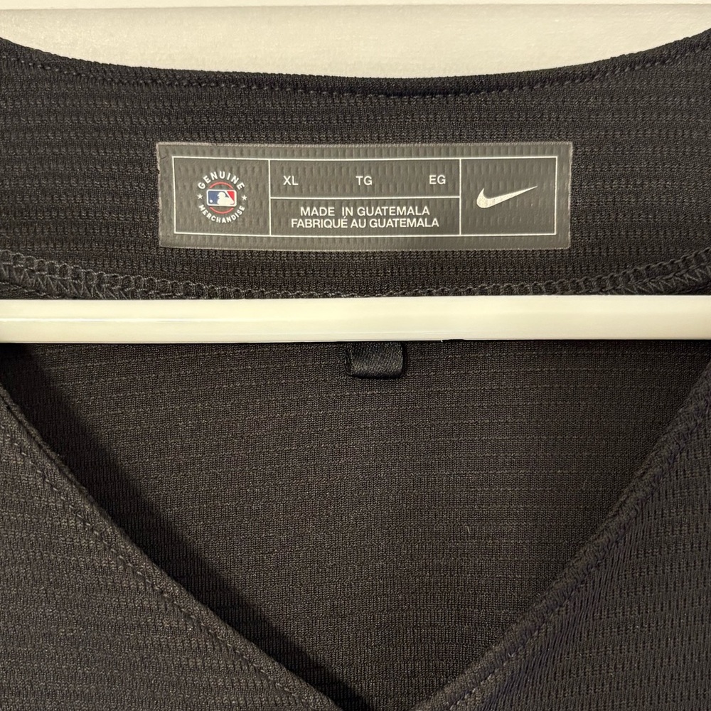 Baltimore Orioles Jersey - Picture 2 of 4